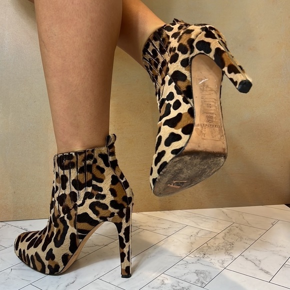 BRIAN Atwood Animal Print Pony hair Boots 39 EU 8 US - Picture 2 of 5
